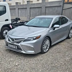 Toyota Camry 2023