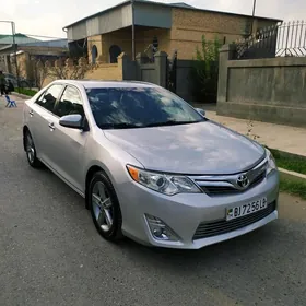 Toyota Camry 2014