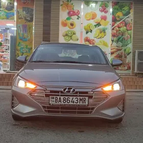 Hyundai Elantra 2021