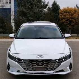 Hyundai Elantra 2021