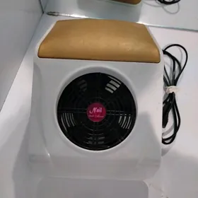 Manikyur pedikyur enjamlary