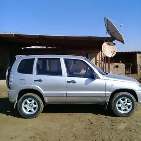 Lada Niva 2005