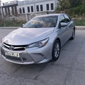 Toyota Camry 2017