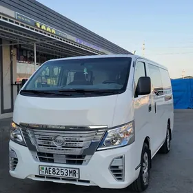 Nissan Urvan 2023
