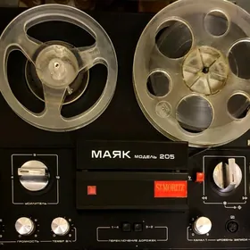 Магнитофон