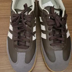 кроссовки  Adidas оригинал