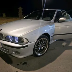 BMW E39 2003