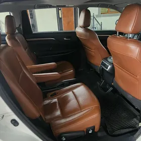 Toyota Highlander 2017