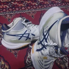 Asics krasowka