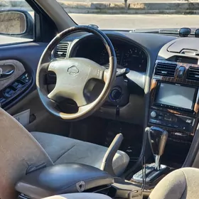 Nissan Maxima 2001