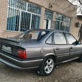 Opel Montarey 1996