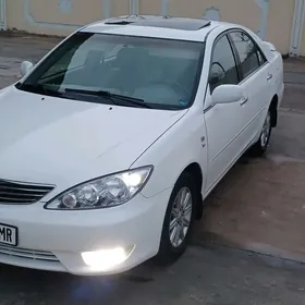 Toyota Camry 2004