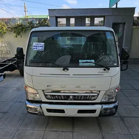 Mitsubishi Canter 2025