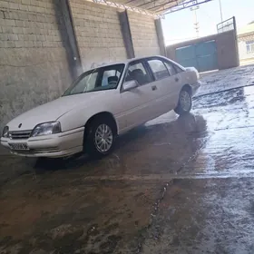 Opel Omega 1990