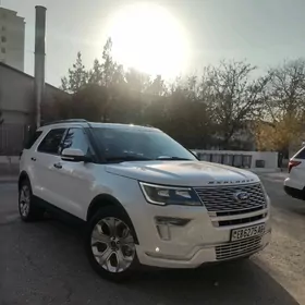 Ford Explorer 2019