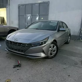 Hyundai Elantra 2021