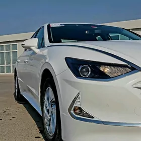 Hyundai Sonata Hybrid 2020