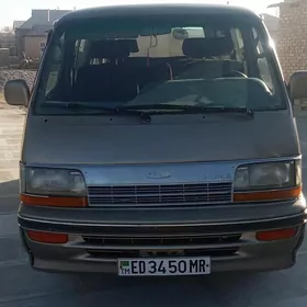 Toyota Hiace 1990