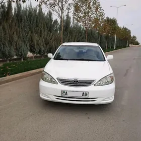 Toyota Camry 2004