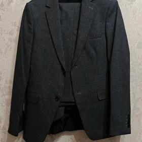 Мужской костюм (тройка)