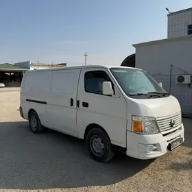 Nissan Urvan 2007