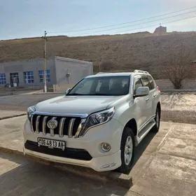 Toyota Land Cruiser Prado 2013