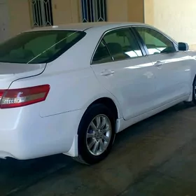 Toyota Camry 2011