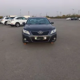 Toyota Camry 2011