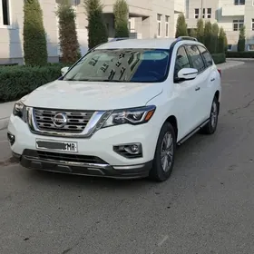 Nissan Pathfinder 2019