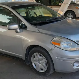 Nissan Versa 2008