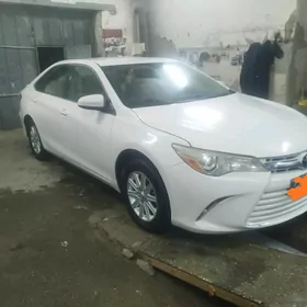 Toyota Camry 2016