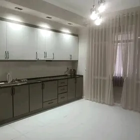 Arzan Satlyk Gurtly 4kom 150m²