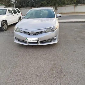 Toyota Camry 2013