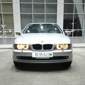 BMW E39 2001