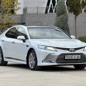 Toyota Camry 2022