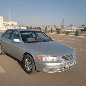 Toyota Camry 2001