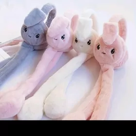 Şapkalar gulagy galýan tüyli