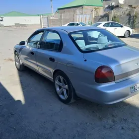 Hyundai Sonata 2001