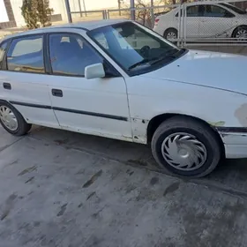 Opel Astra 1993
