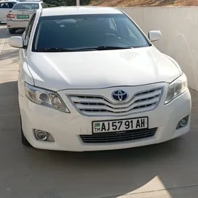 Toyota Camry 2011