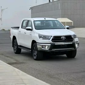 Toyota Hilux 2025
