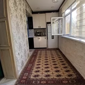 2 ком 4/3 этаж Ким район