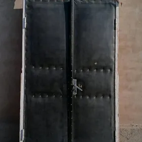 Ýarma Agac Koža gapy