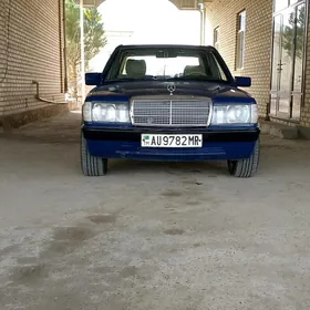 Mercedes-Benz 190E 1986