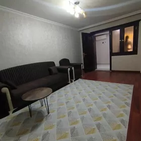 10 мкр 4/1 этаж 2 ком