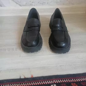 женские лоферы