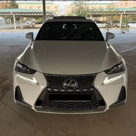 Lexus IS 2017