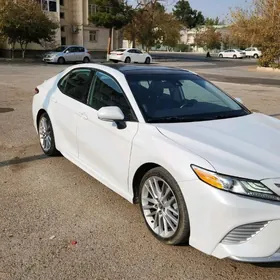 Toyota Camry 2020