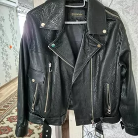 куртка новая кожанная