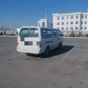 Toyota Hiace 1998